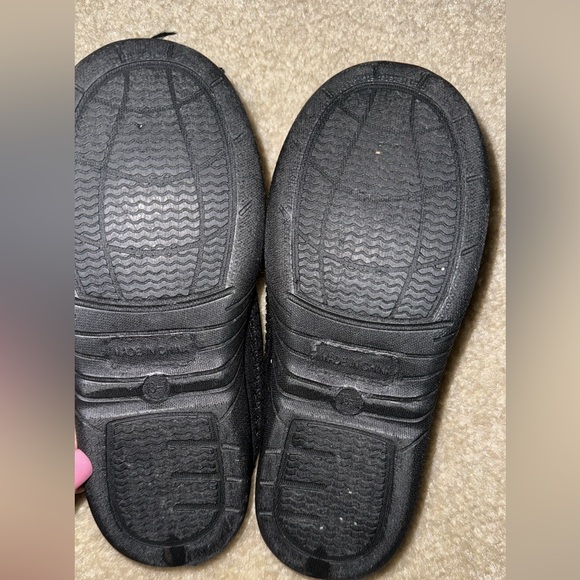 Boys house slippers - Picture 2 of 3